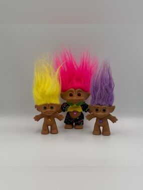 RARE Vintage Ace Novelty Treasure Troll Toy Lot- Yellow Pink 80s Outfit & Purple